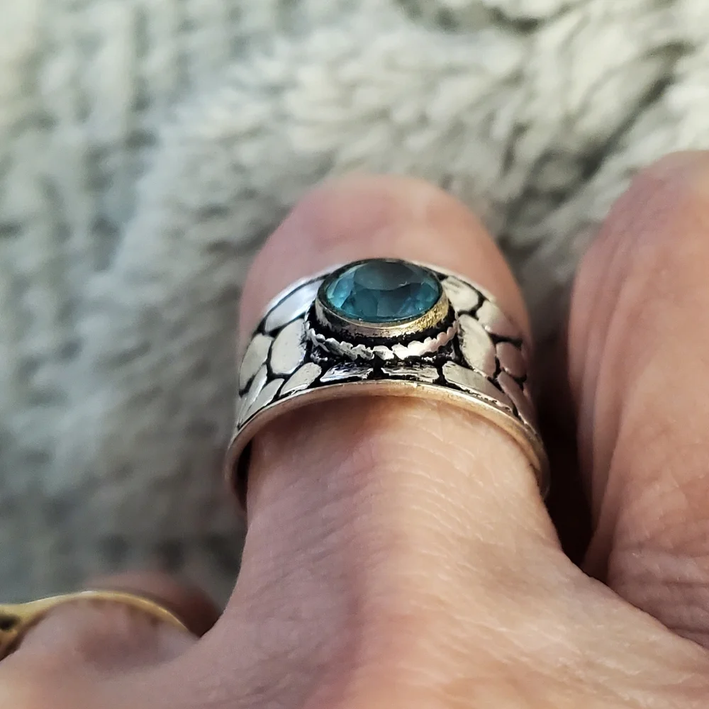 925 Sterling Silver Blue Stone Ring